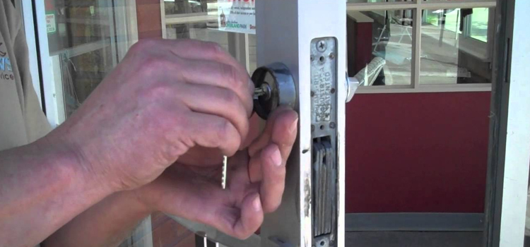 commercial door lock repair Riverside